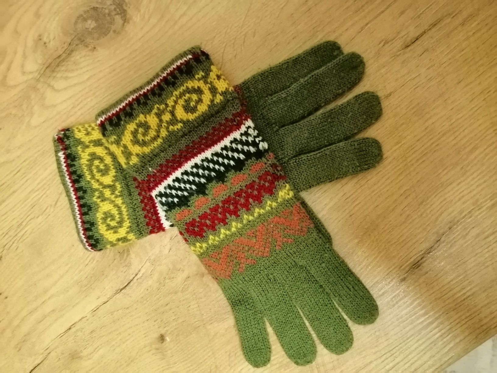 Rękawiczki damskie w rozmiarze  M