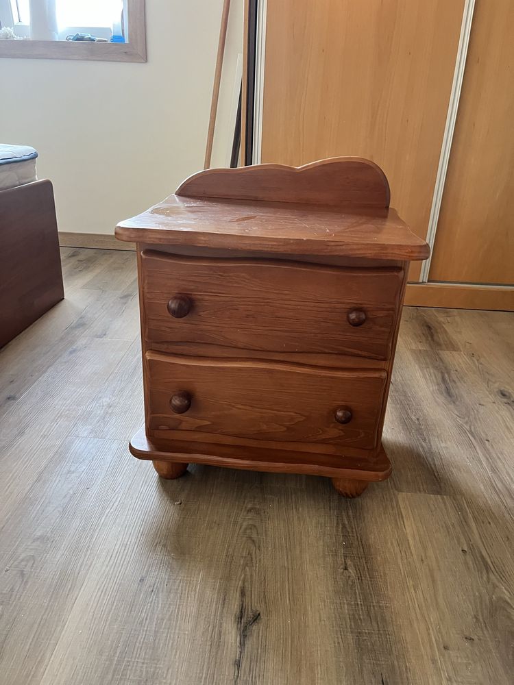 Mesa de cabeceira