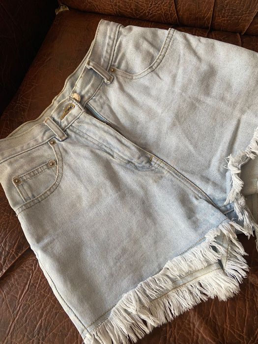 Джинсові шортики