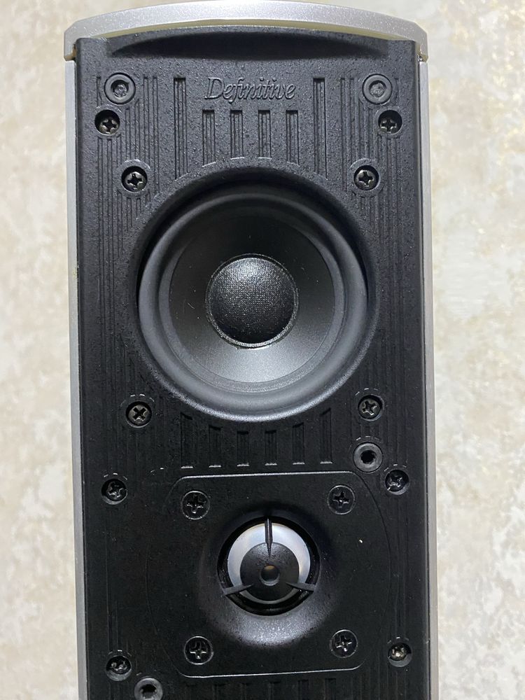 Definitive Technology Mythos Five