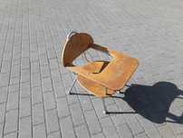Krzesło dziecięce do karmienia z okresu PRL lata 60 70 styl Bauhaus