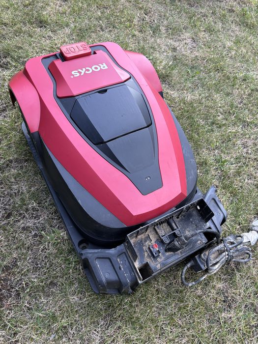 Okazja! Automatyczna kosiarka do trawników, robot ROCKS serii 4131