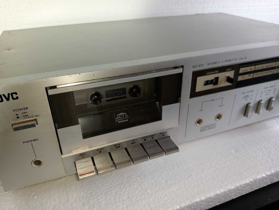 deck marca  jvc kd-d2