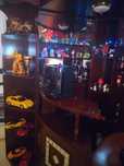Bar de sala iluminado