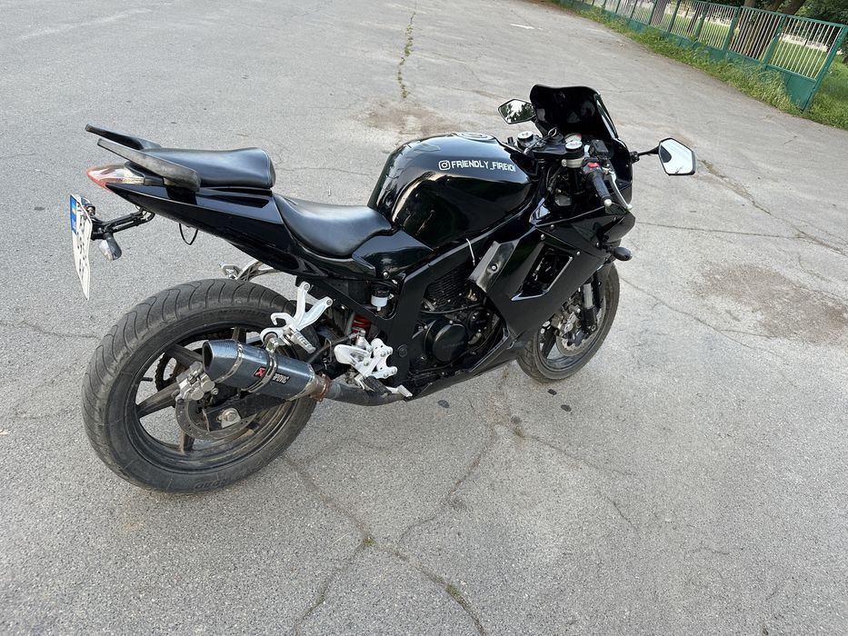 Hyosung GT250R 2012