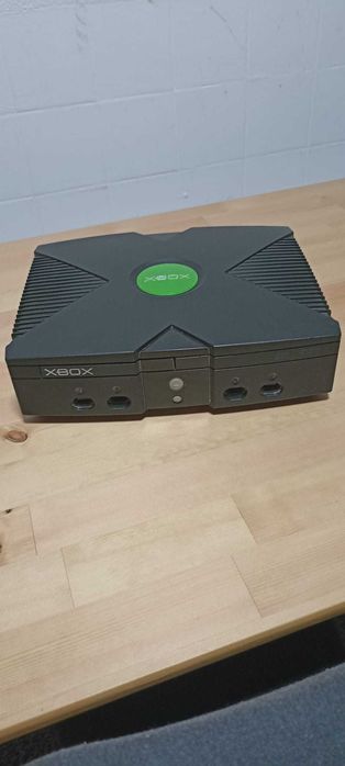 Xbox original chipada com jogos no disco interno