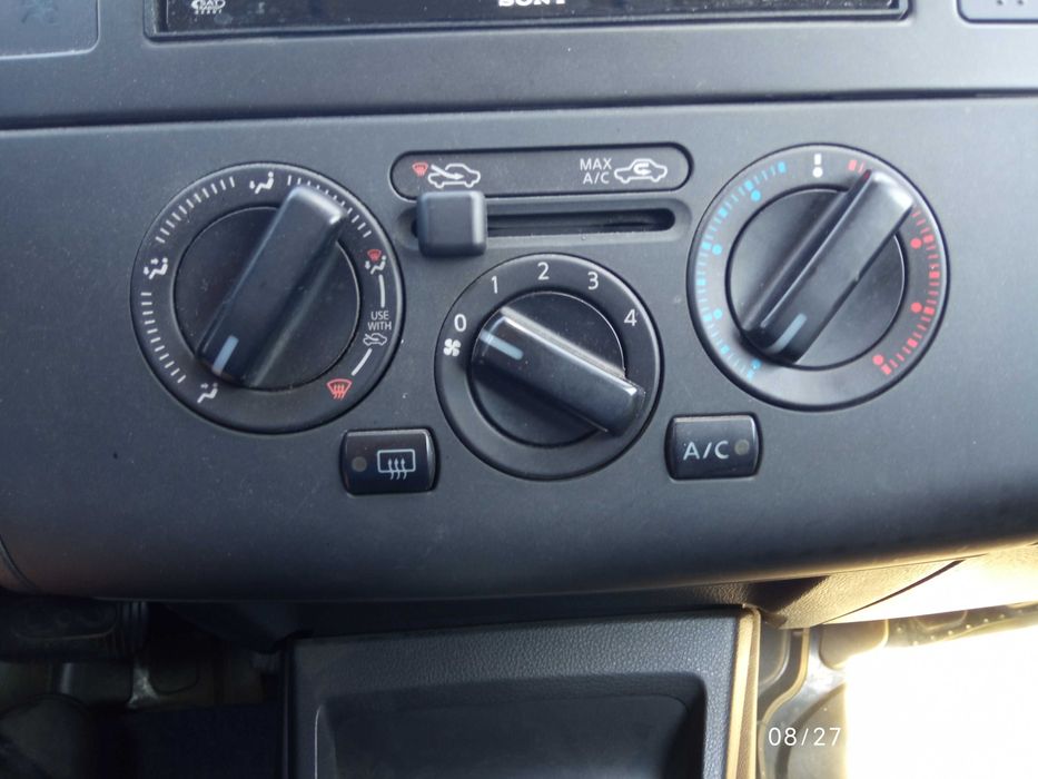 ТЕРМІНОВО - Nissan Versa 2011 з США-Не Биток-Любі Перевірки-1 Власник