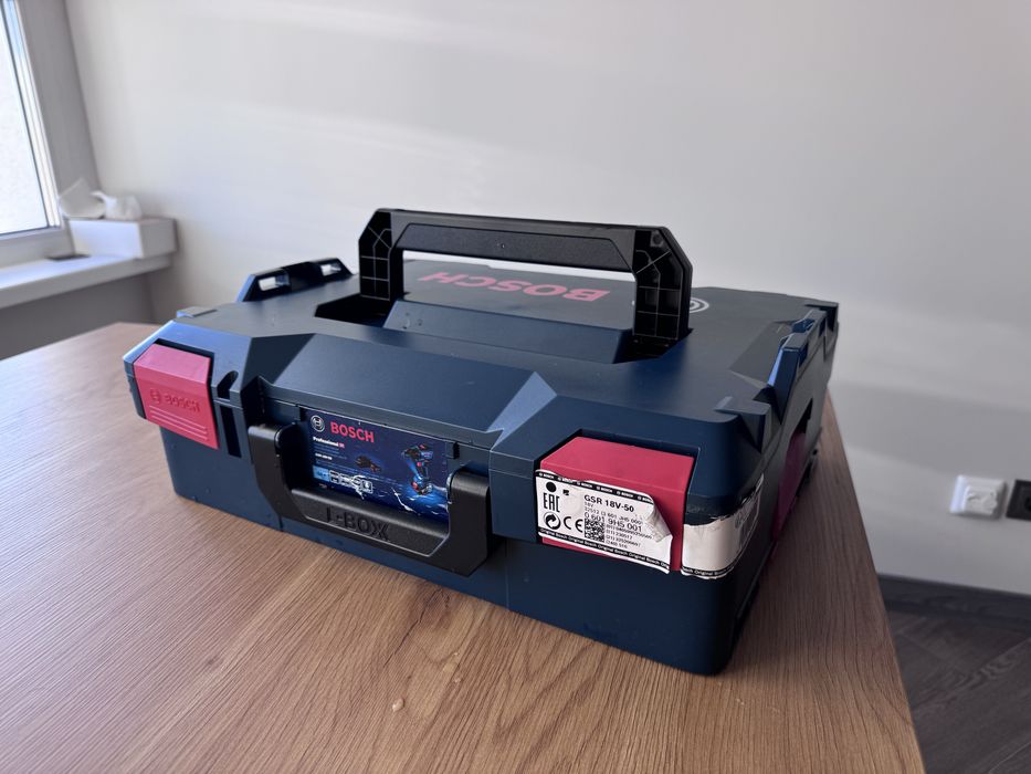 Шуруповерт Bosch GSR-18V-50,повний комплект