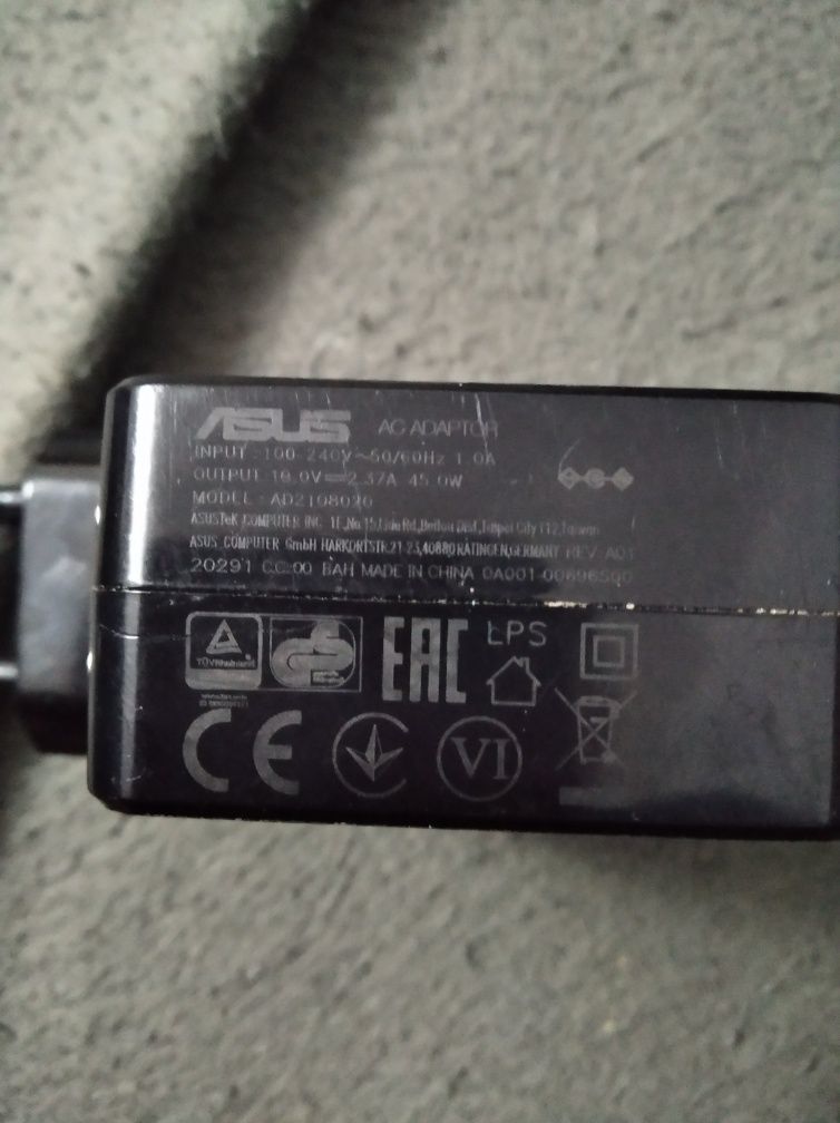 Ładowarka Asus 19 v