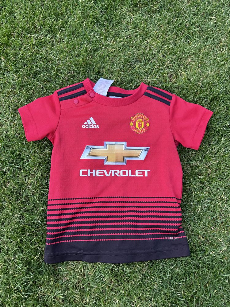 Koszulka Manchester United rozmiar 9-12 miesięcy