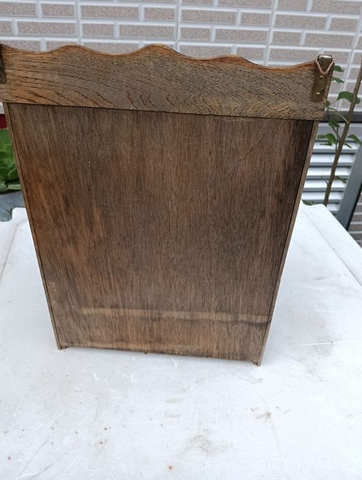 Louçeiro pequeno de decoração