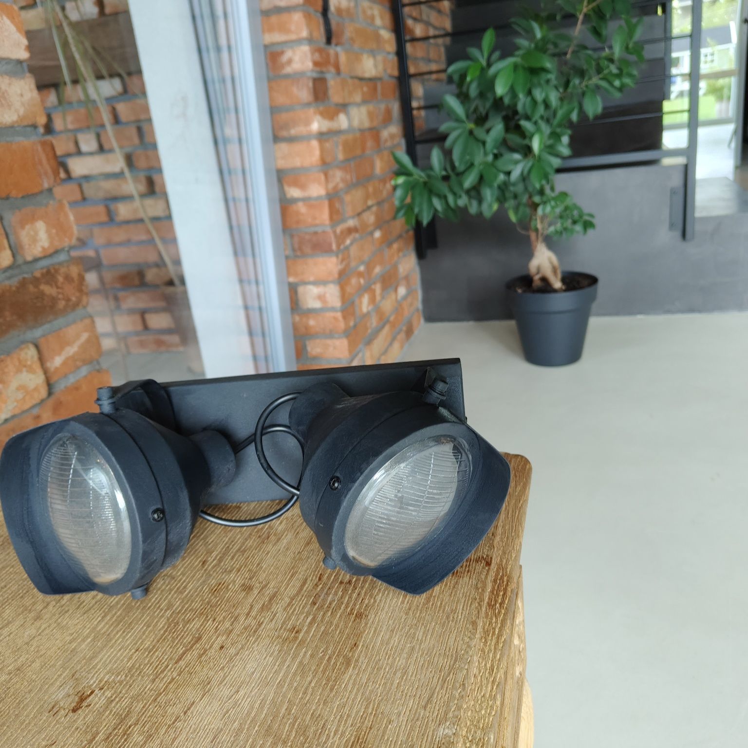 Lindby Spot sufitowy Henega, reflektor, czarny, 2-pkt.