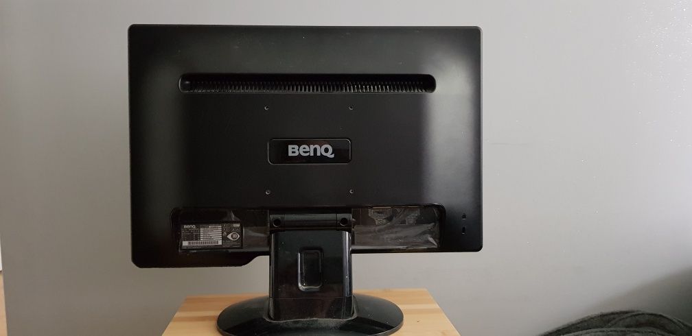 Monitor BENQ 19"