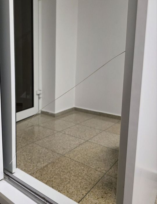 Szafa przesuwna biala mat lustra lustrzane fronty 100 cm