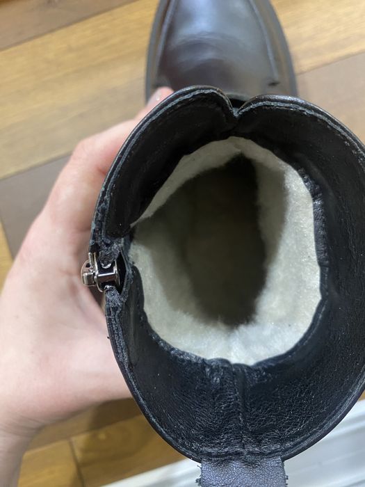 Продам шкіряні зимові ботинки!