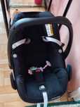 nosidełko marki Maxi Cosi Pebble 0-13 kg + bazę ISOFIX.