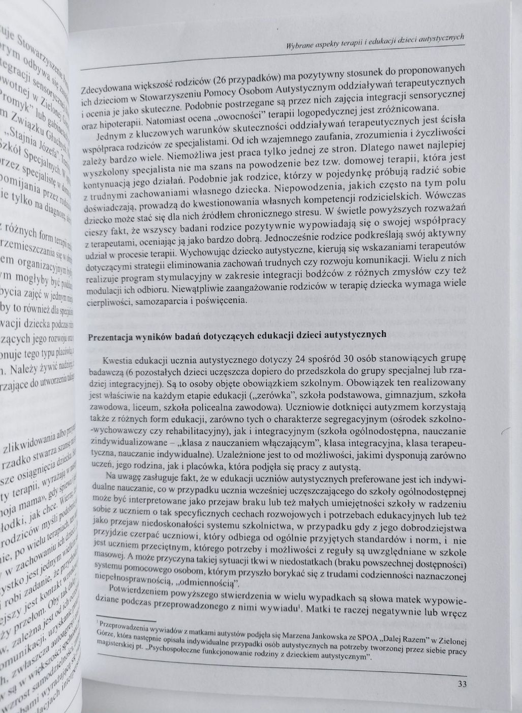 Osoba autystyczna w rodzinie i środowisku lokalnym - Książka