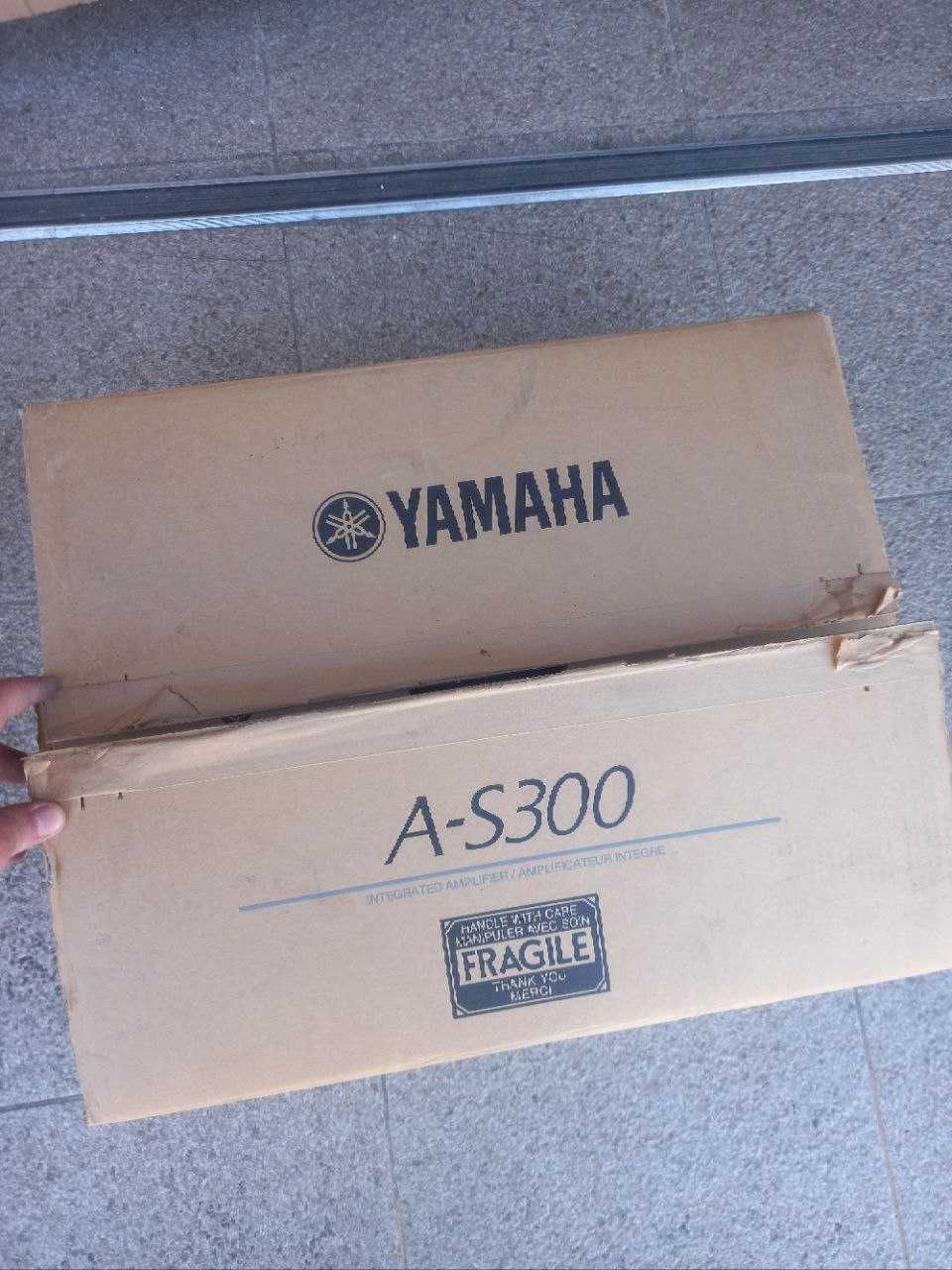 Підсилювач Yamaha a-s300