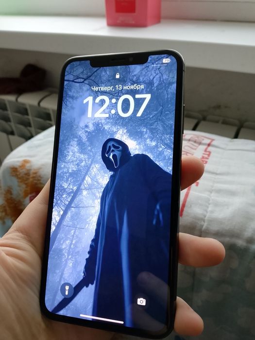 Продам свой iphone xs max 64gb