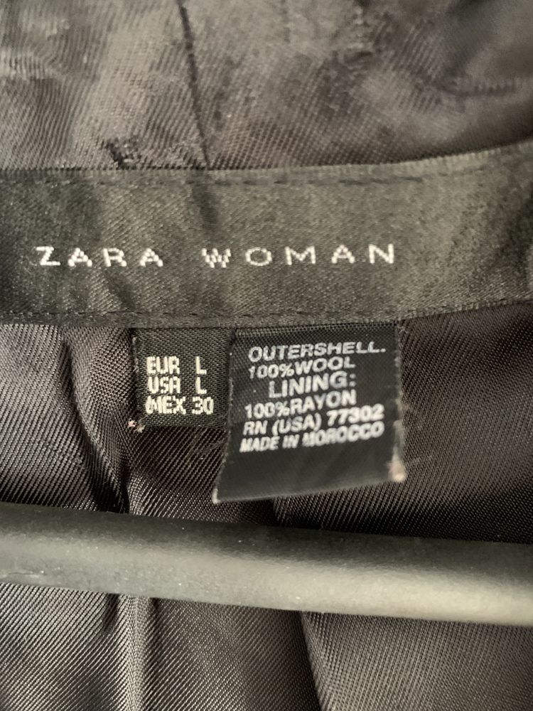 Zara Woman czarny plaszcz piekny