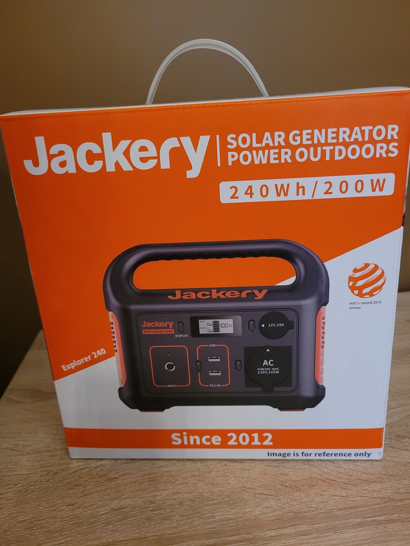 Портативна електростанція Jackery Explorer 240 зарядна станція