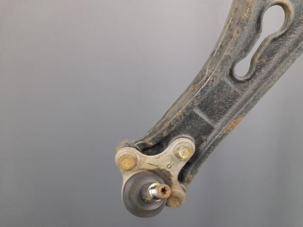 Braço de suspensão frente direito SEAT Leon (1P1)