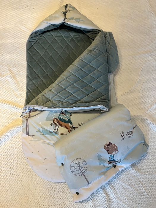 Śpiworek do spacerówki z mufką