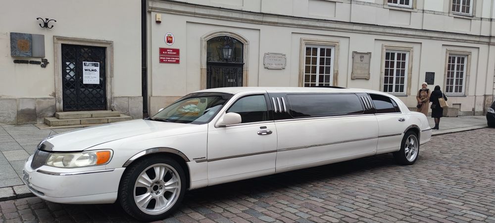 Limuzyna do Wynajęcia. Wynajem Limuzyn Warszawa. Rent a Limo. Stretch