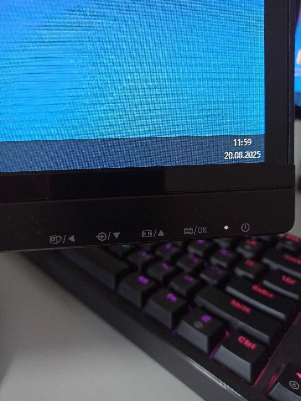 Монітор 21.5" Philips 224E5QSB IPS  Для ігор та навчання. Гарний стан!