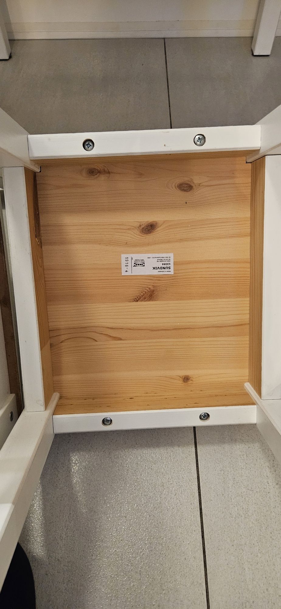 Biurko Ikea - 2 sztuki - Sundvik krzesełko Sundvik i Kritter - komple