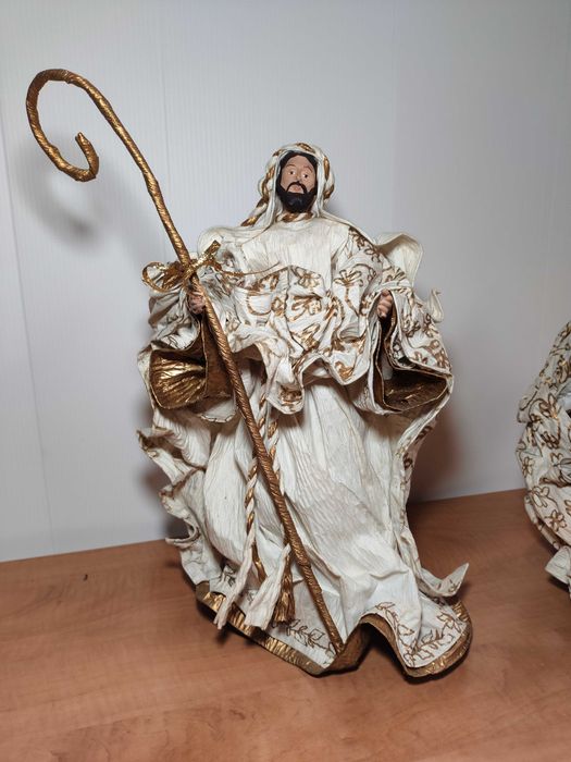 Presépio - 2 figuras + menino ao colo - Artigo de arte em papel maché