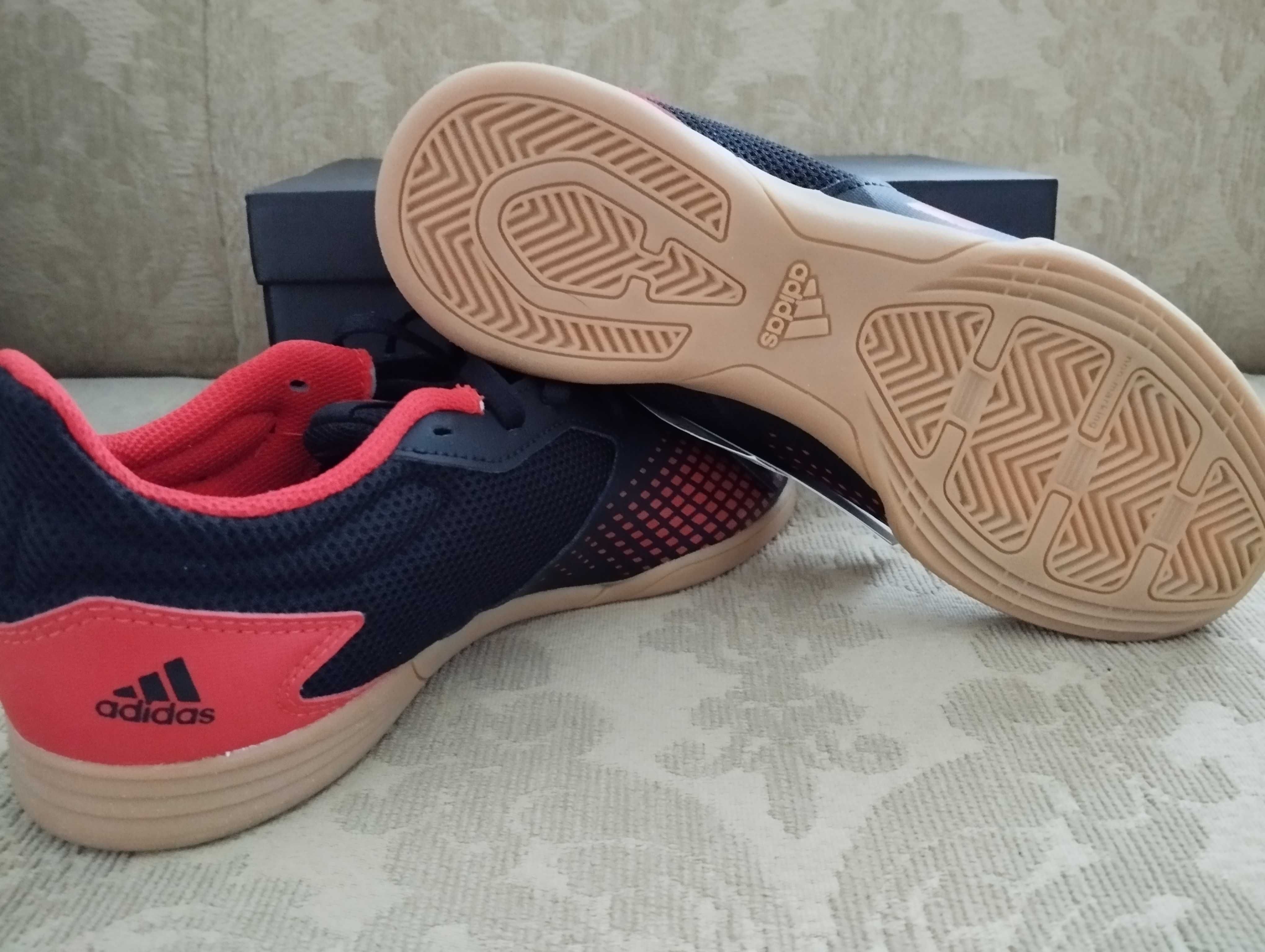 Nowe buty Adidas PREDATOR 20.4 IN SALA r. 37 1/3