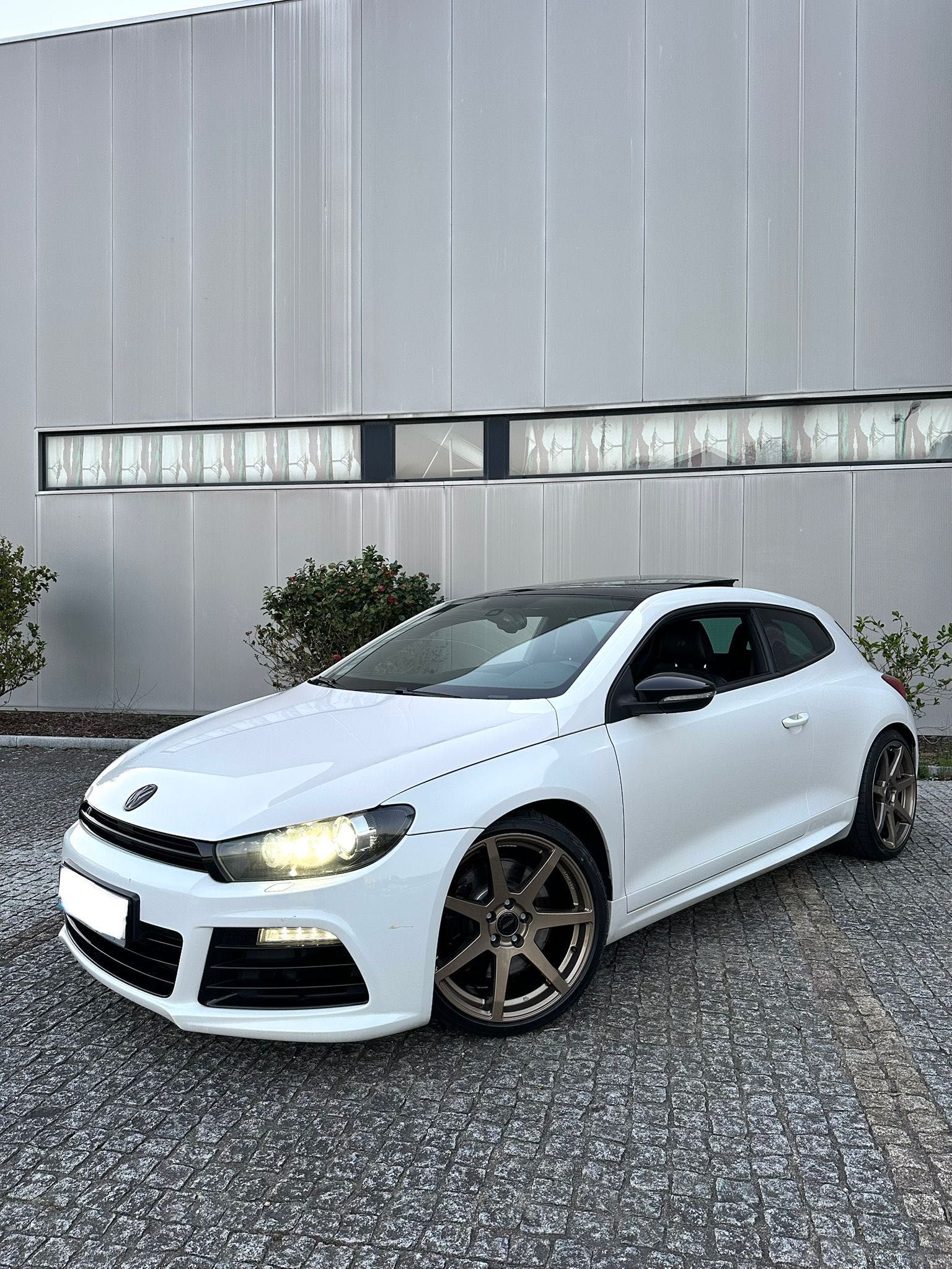VW Sirocco R DSG 265cv Full Extras