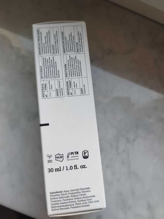 Nowe, nieotwierane serum z witaminą c veoli botanica c the glow