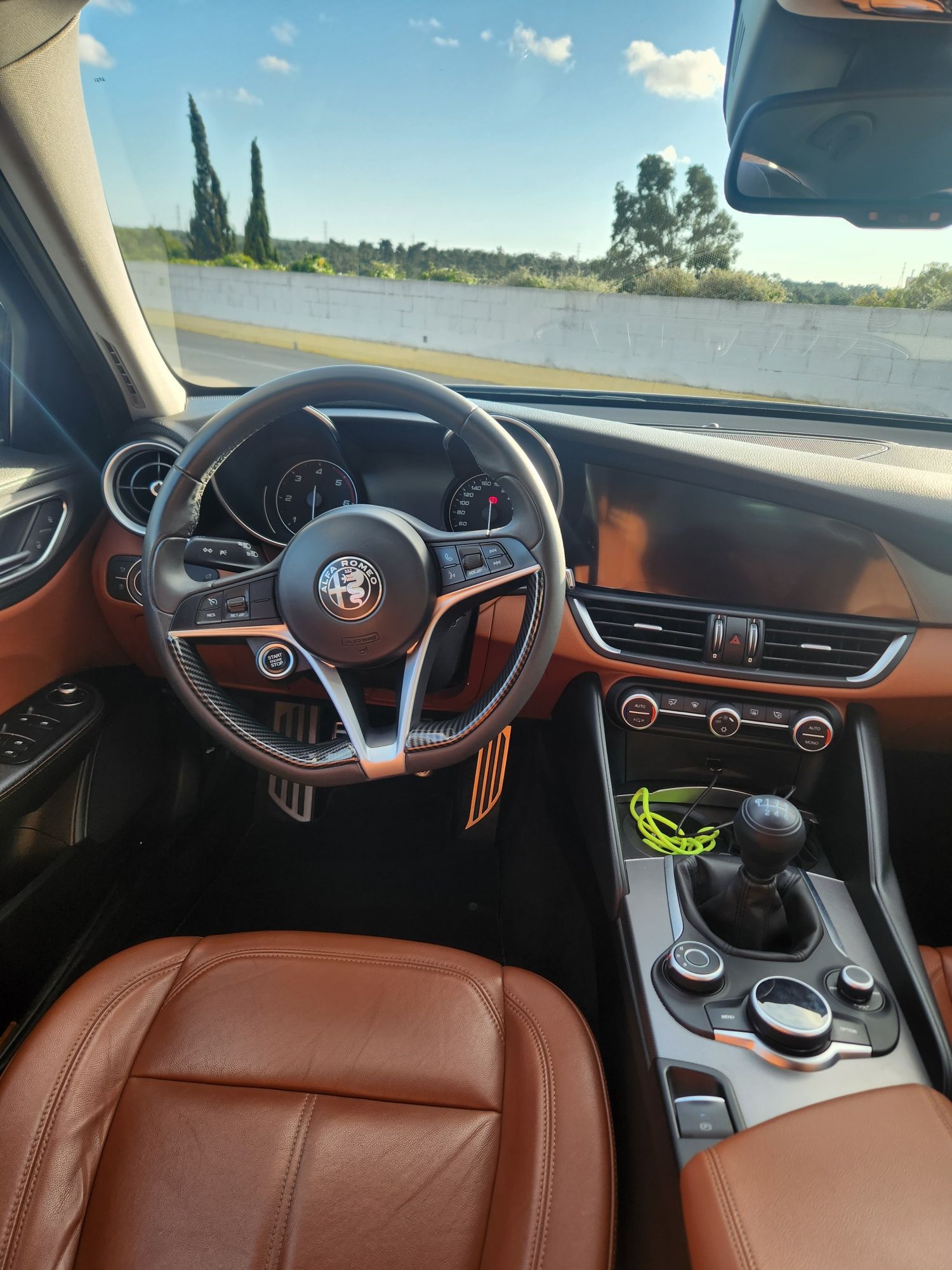 Alfa Romeo Giulia motor 2.2 com 205.000 km como novo Aceito retoma