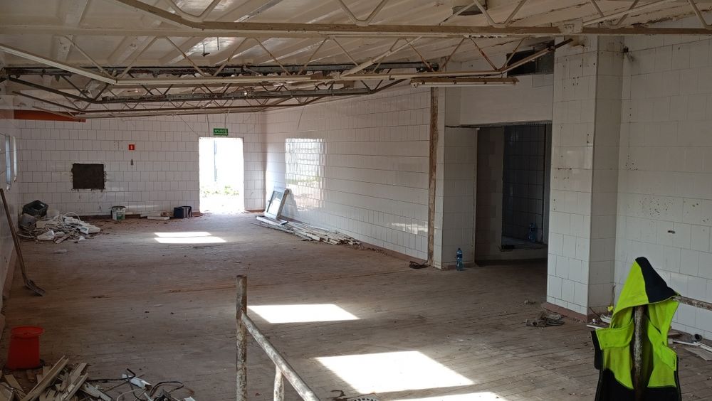 Magazyn+hala+sala sprzedaży+plac magazynowy 330m2 na hurtownie sklep