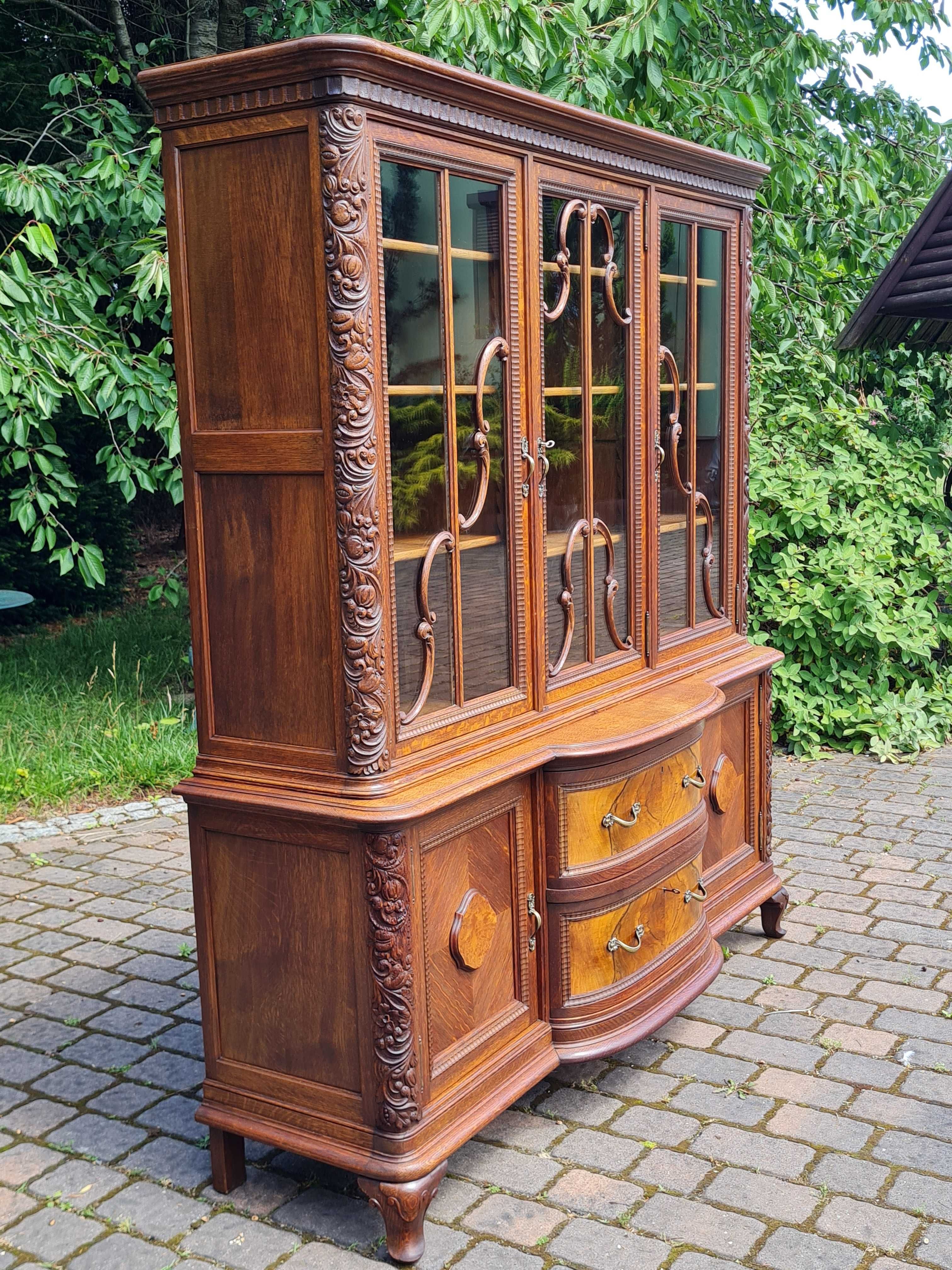 secesyjna Biblioteka Witryna Biblioteczka