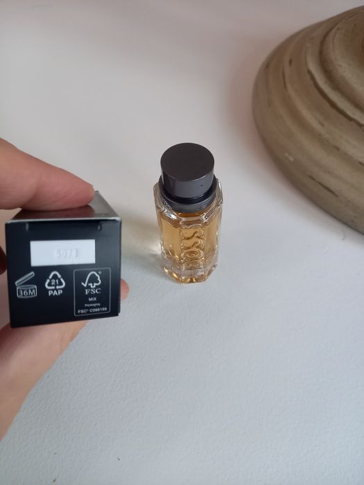 Мініатюра Hugo Boss на подарунок