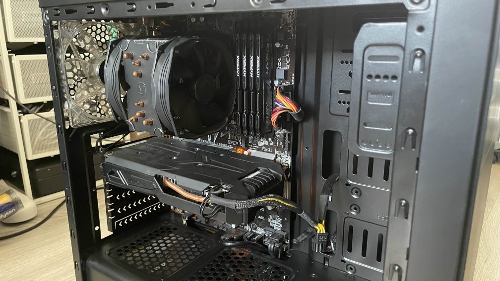 Komputer stacjonarny i5 16Gb RAM, 1050 ti