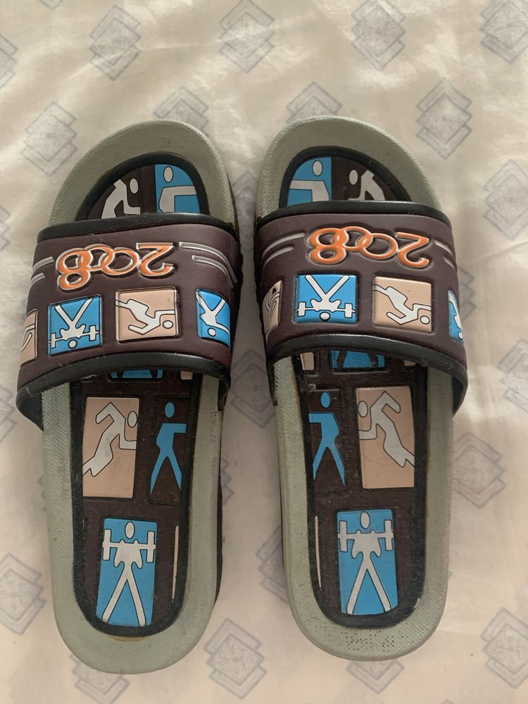 Chinelos Desportivos (TM 39/40)