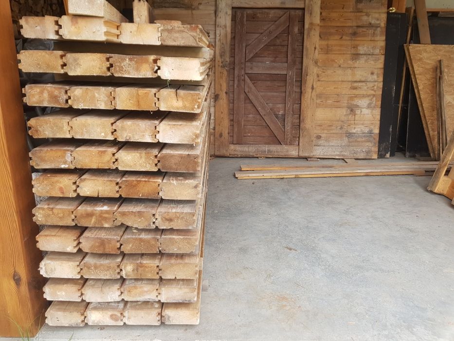 Gołębnik solidnej konstrukcji , kurnik, drewutnia