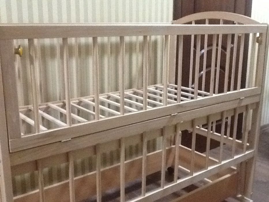 Новая Эко-детская кроватка из Карпатского бука, произв-во Мелитополь