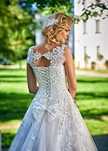 Suknia ślubna, śnieżna biel roz.M model Audrei bride relevance