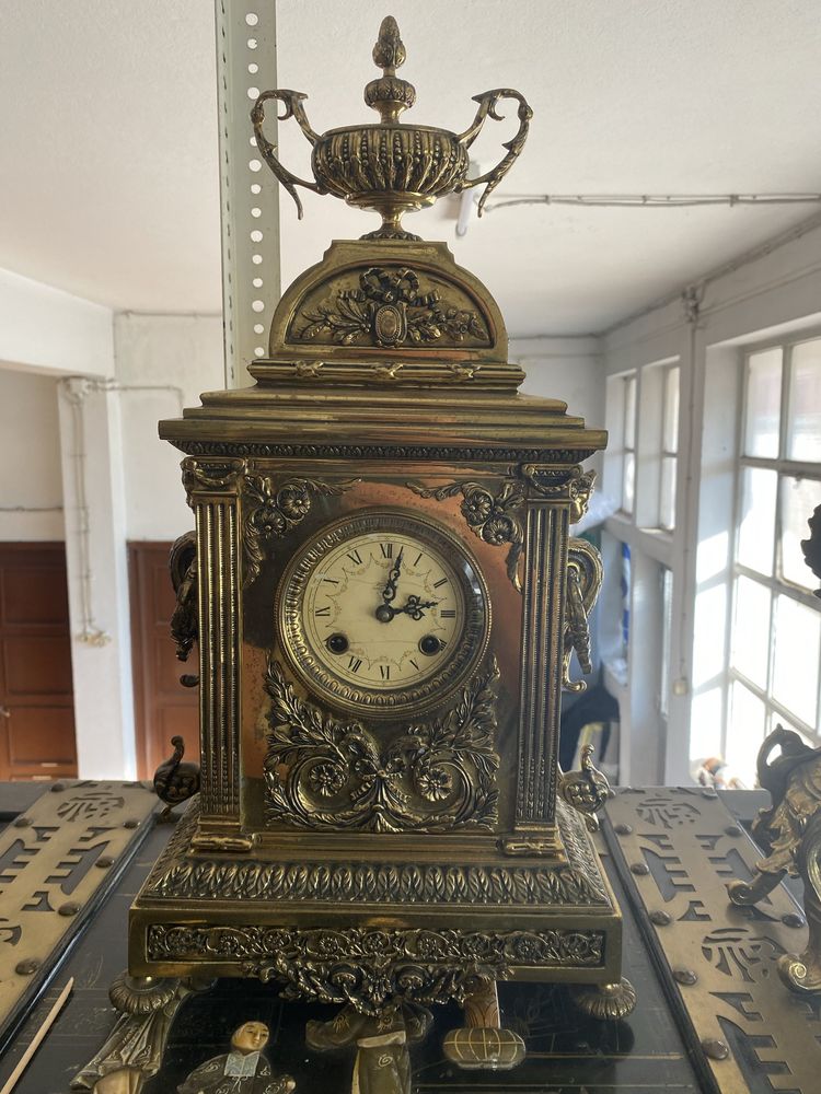 Relógio de mesa, bronze