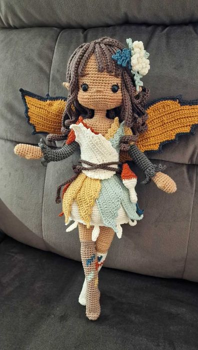 Lalka Eryn szydełkowa, 35 cm długości, ręcznie robiona