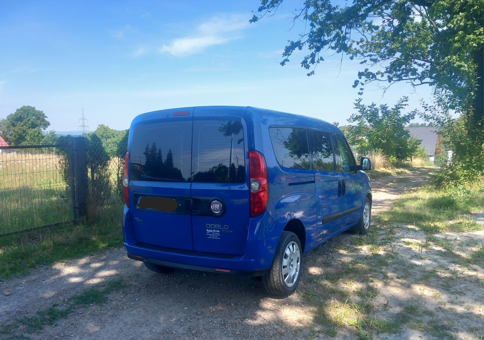 Fiat_Doblo_Maxi_Long_1.6 D_2x Drzwi Boczne_5 Osob_Klima_Bez Korozji