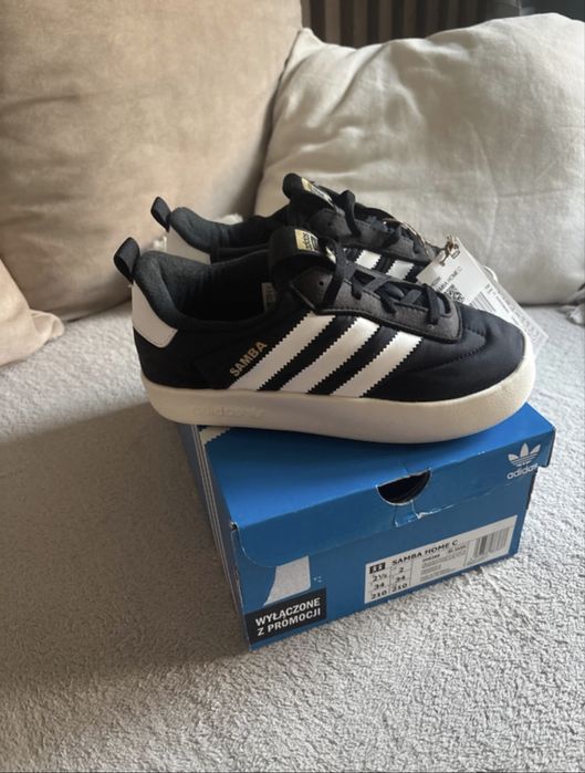 Adidas Samba home