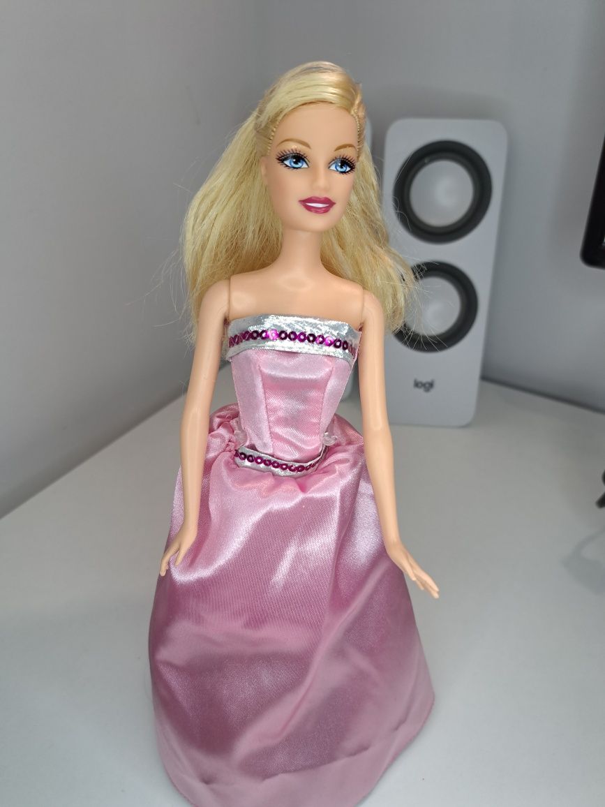 Lalka barbie z filmiku Fashion fairytale