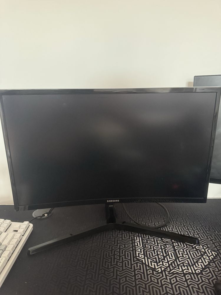 Smansung C24RG50FQR 24 cale 144 hz