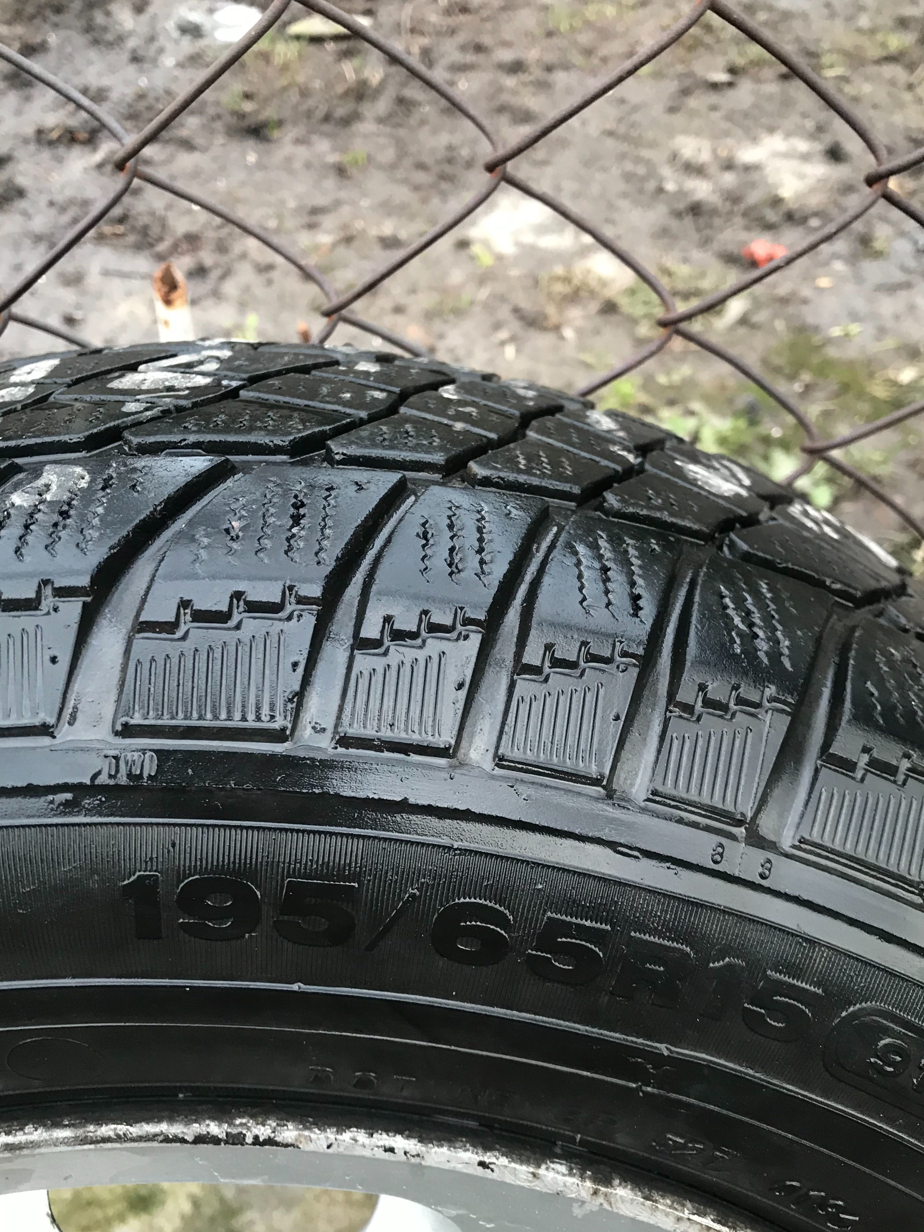 Диски з резиною (зимовою) 195/65 R15